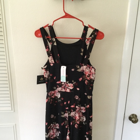 Stitch fix NWT tank black floral jumpsuit in small - Picture 6 of 13